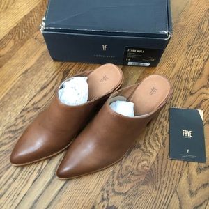 Frye Flynn mule size 9 new in box brown leather